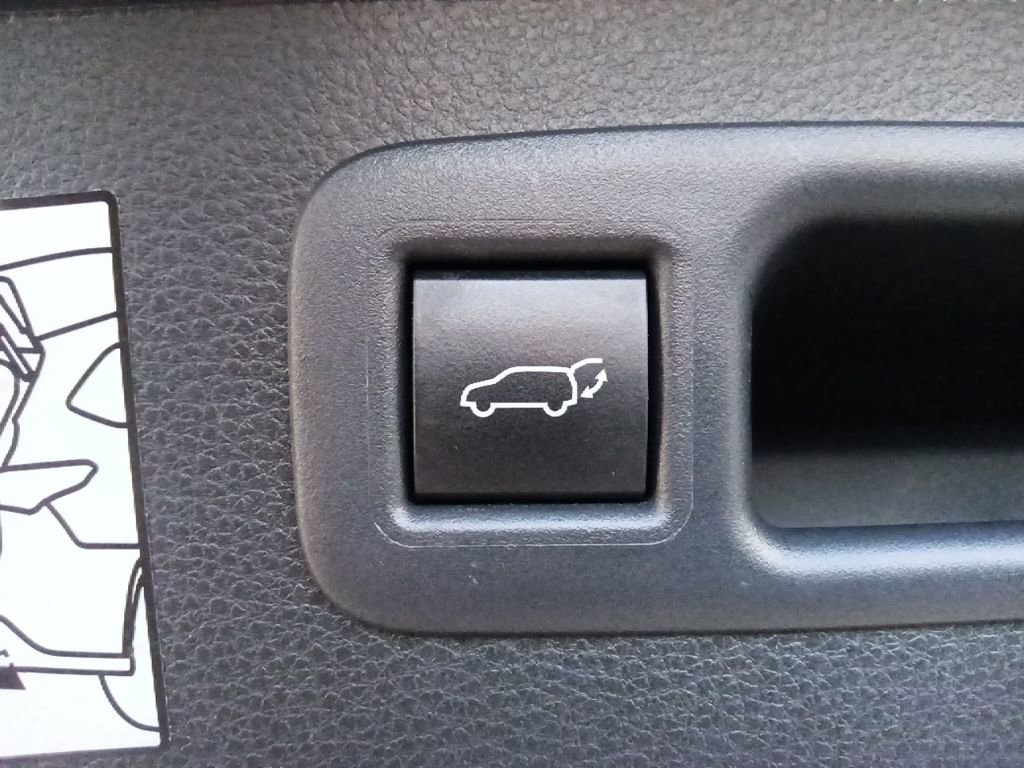 Used 2024 Toyota Highlander XLE image 33