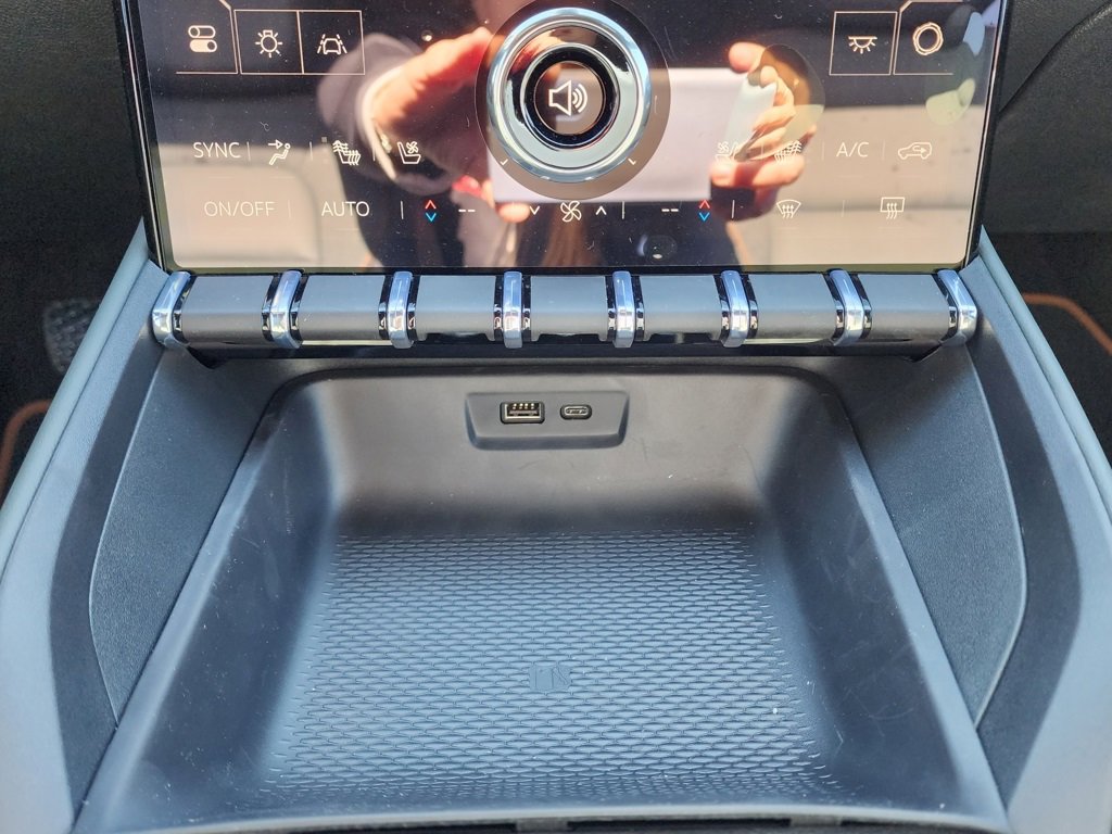 New 2026 GMC Terrain AT4 w/ Convenience Package III image 31