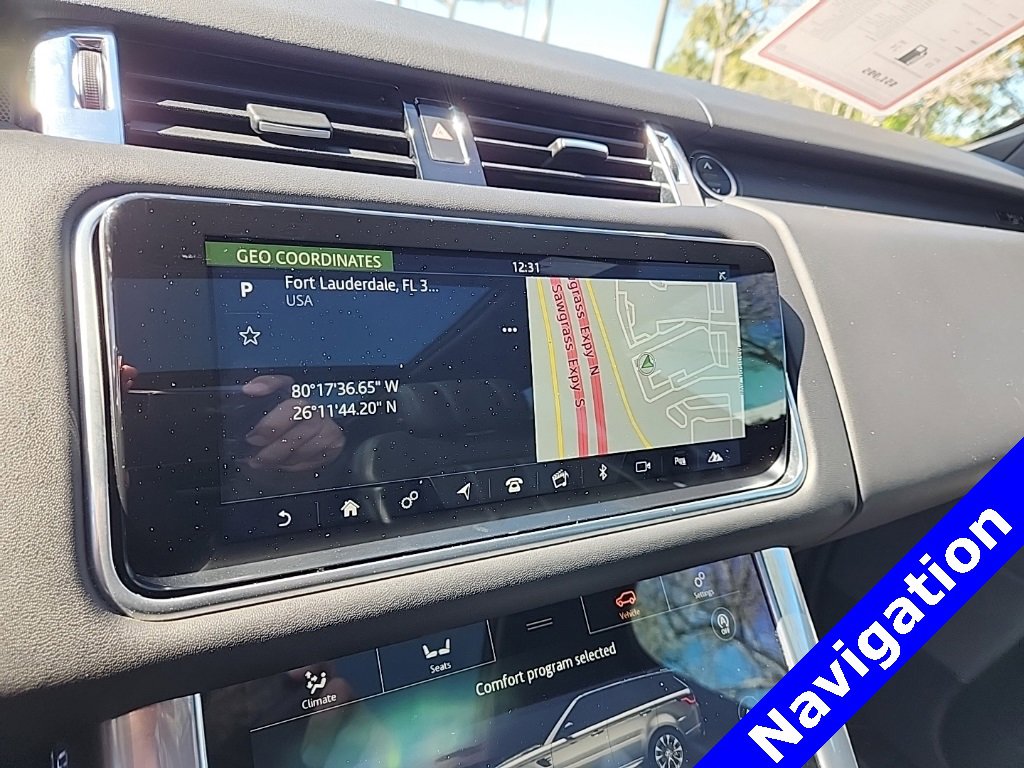 Used 2022 Land Rover Range Rover Sport HST image 3