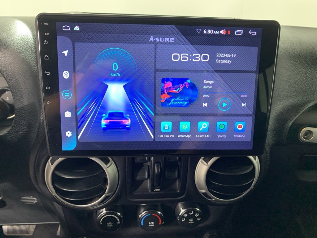 Used 2016 Jeep Wrangler Unlimited Sahara w/ Connectivity Group image 22