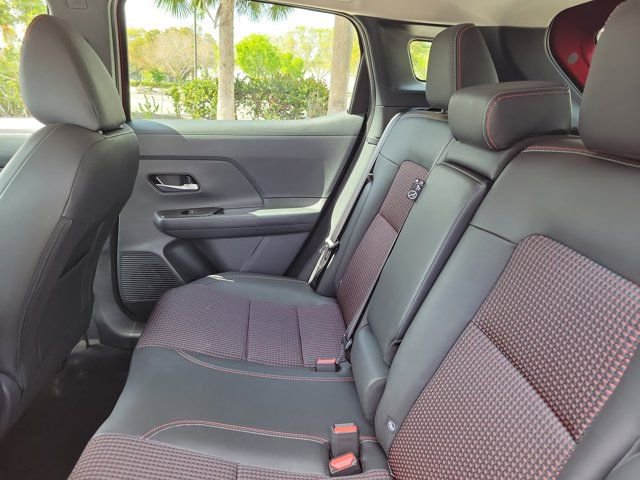 Certified 2026 Nissan Kicks SR FWD image 16