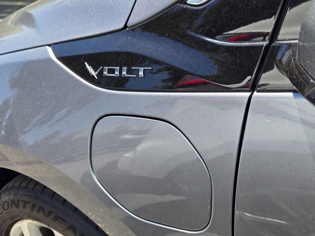 Used 2018 Chevrolet Volt Premier w/ Driver Confidence Package FWD image 6
