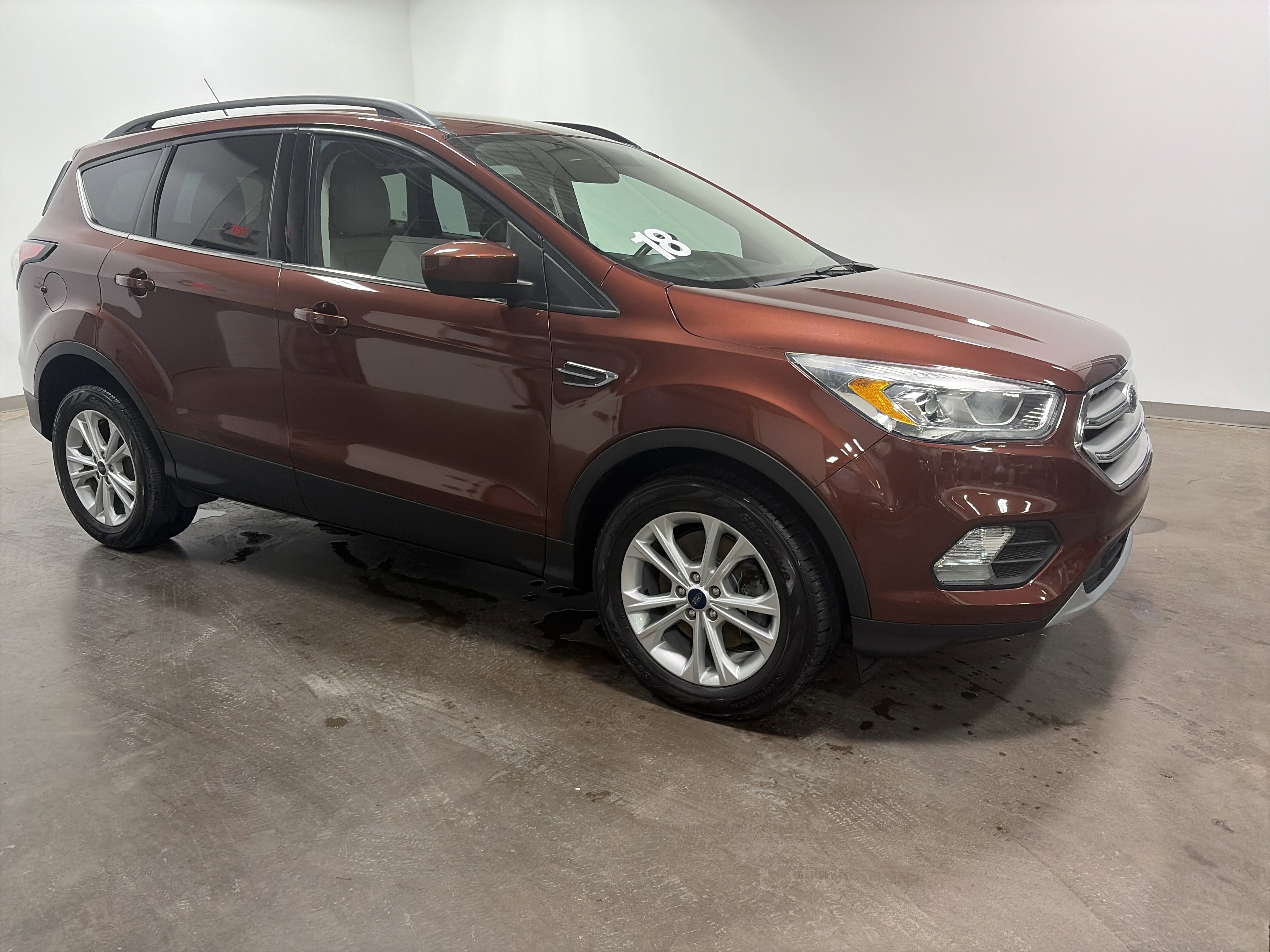 Used 2018 Ford Escape SEL video 2
