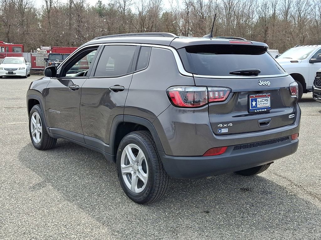 Used 2023 Jeep Compass Latitude image 8