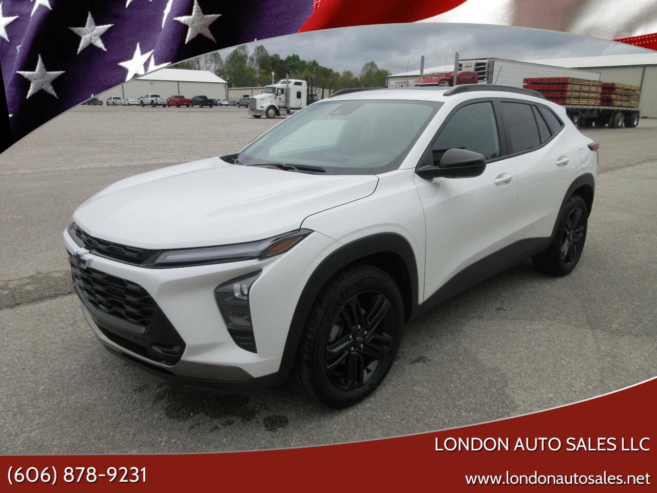 Used 2026 Chevrolet Trax ACTIV w/ Sunroof Package FWD image 2
