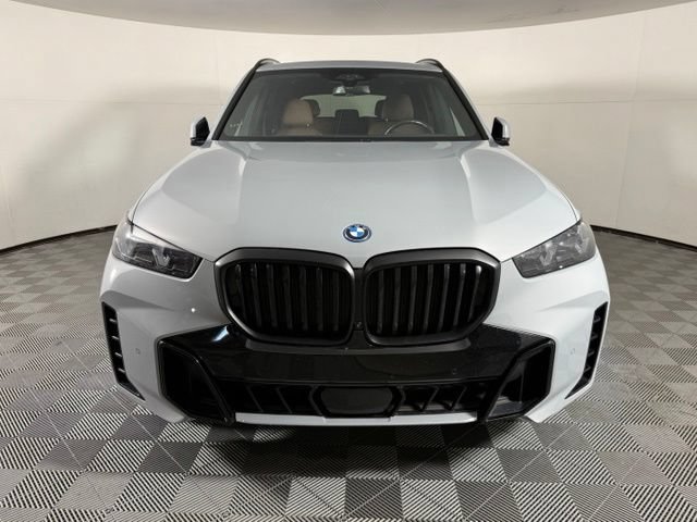 Used 2024 BMW X5 xDrive50e w/ Executive Package AWD/4WD image 10