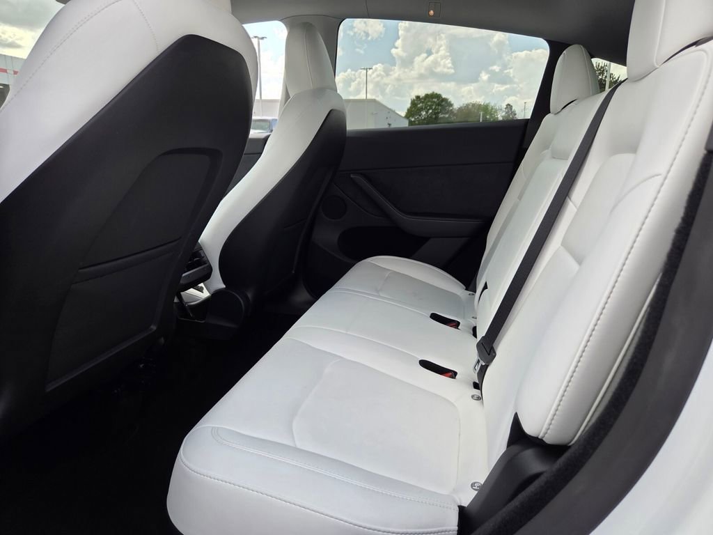 Used 2024 Tesla Model Y Long Range image 6