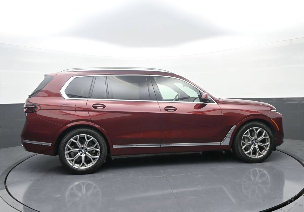 Used 2026 BMW X7 xDrive40i AWD/4WD image 8
