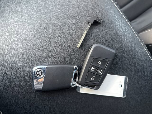 Used 2021 Volkswagen Atlas SEL Premium image 33