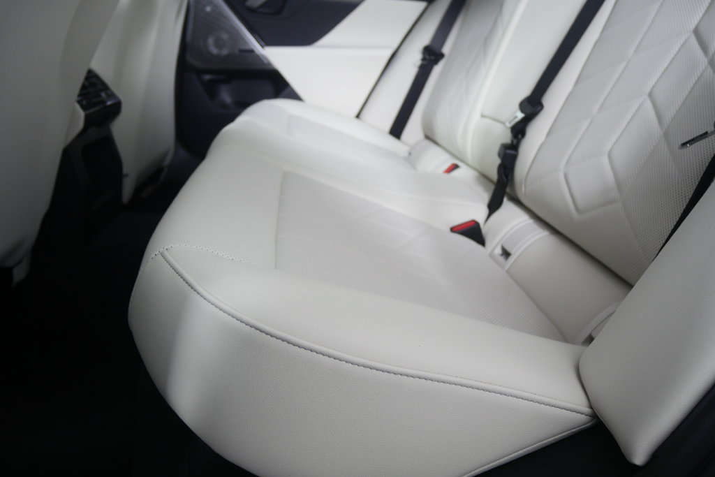 New 2027 BMW 530i w/ M Sport Package RWD image 14