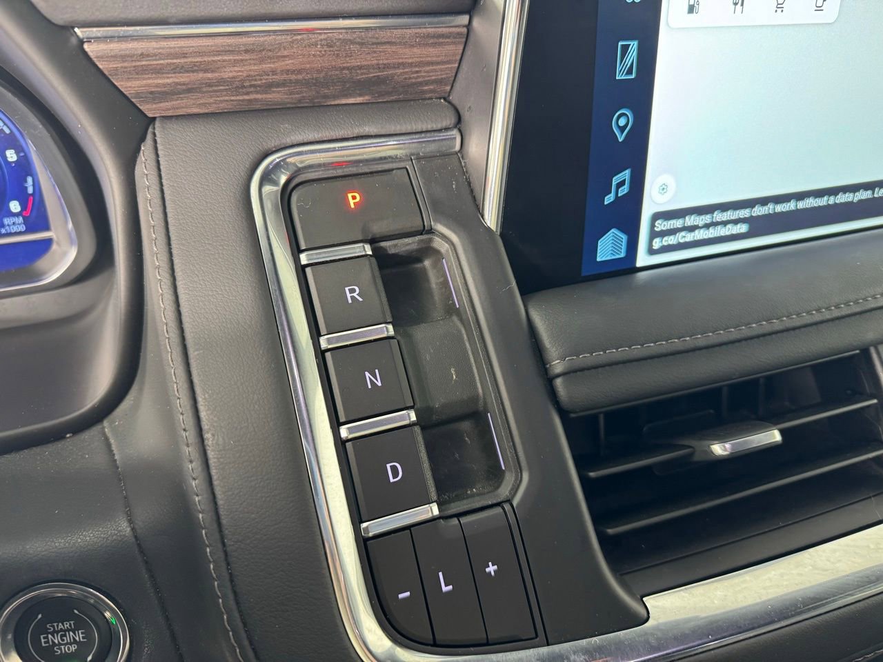 Used 2023 Chevrolet Tahoe Z71 w/ Luxury Package image 19