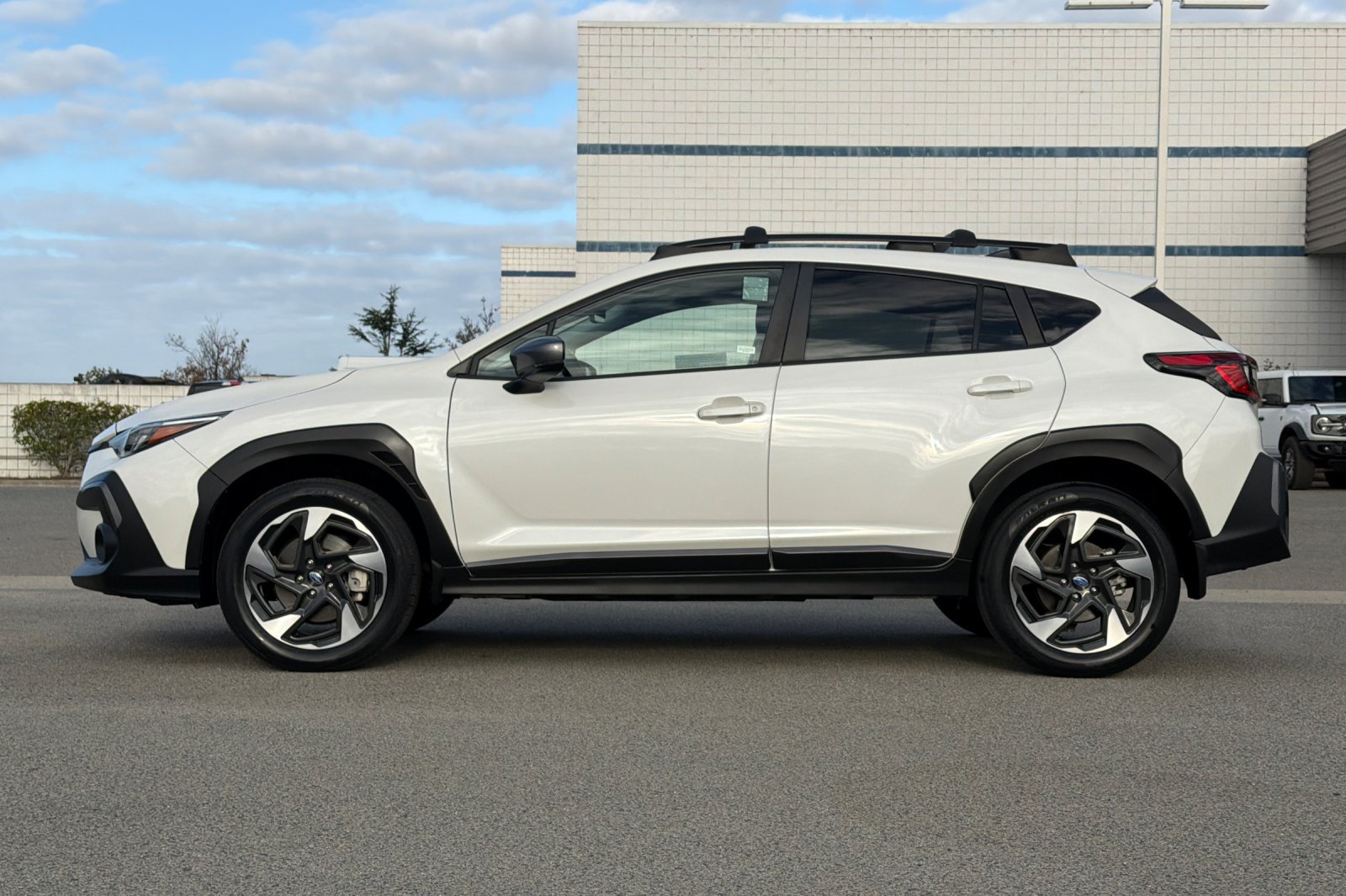 Used 2024 Subaru Crosstrek 2.5i Limited w/ Popular Package #4A AWD/4WD image 7