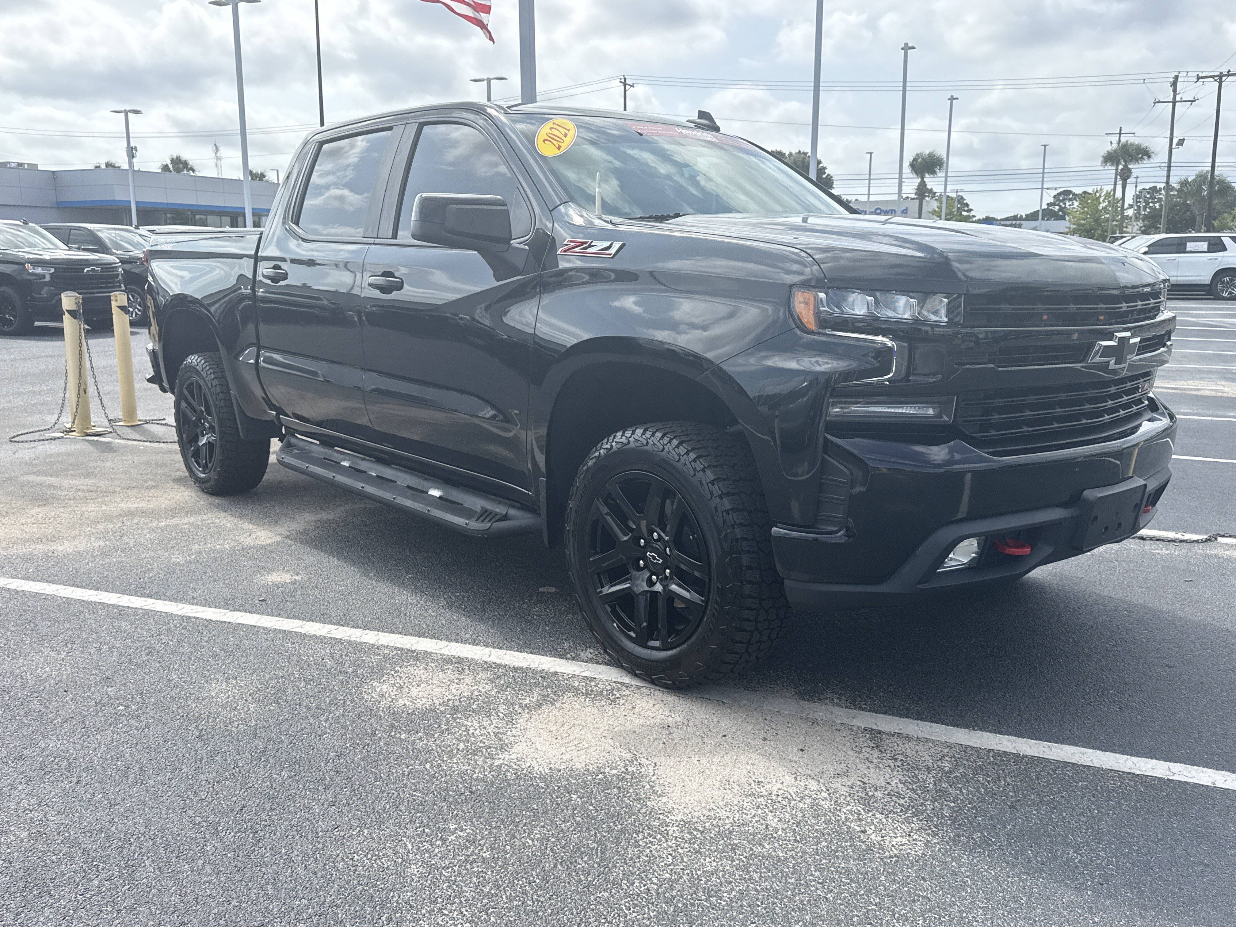Used 2021 Chevrolet Silverado 1500 LT Trail Boss w/ Bed Protection Package AWD/4WD image 12