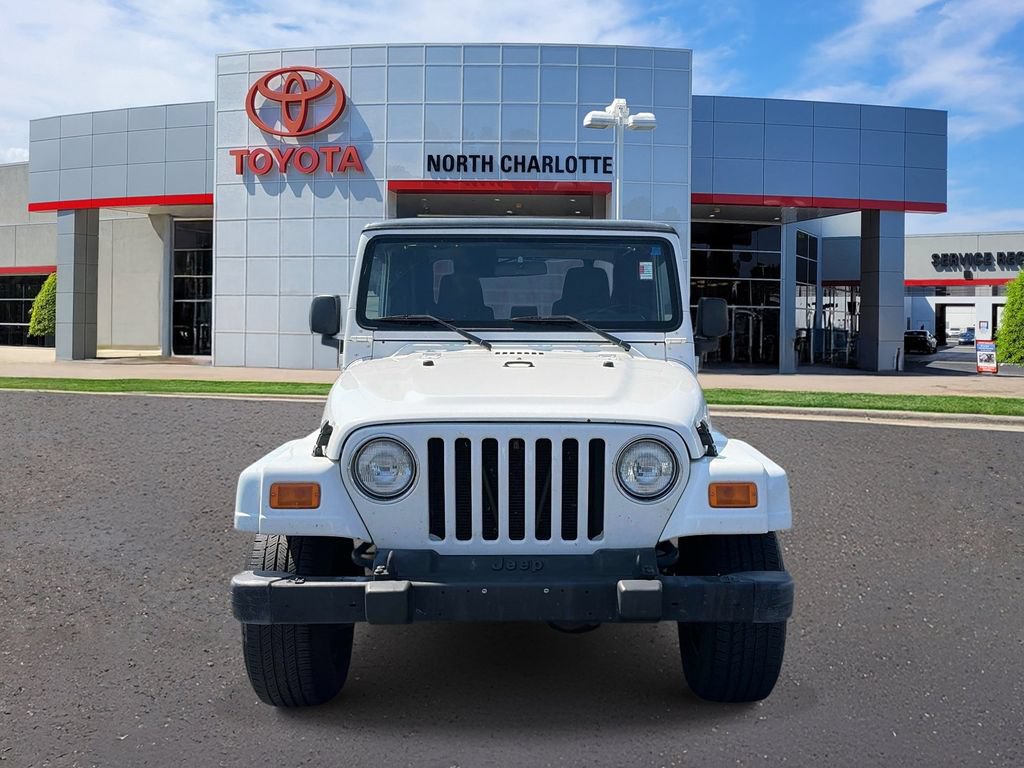 Used 2004 Jeep Wrangler 4WD w/ Dual Top Group image 2