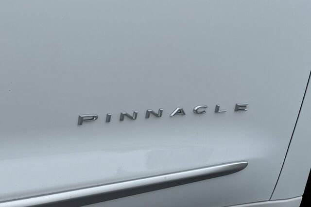 New 2026 Chrysler Pacifica Pinnacle image 26