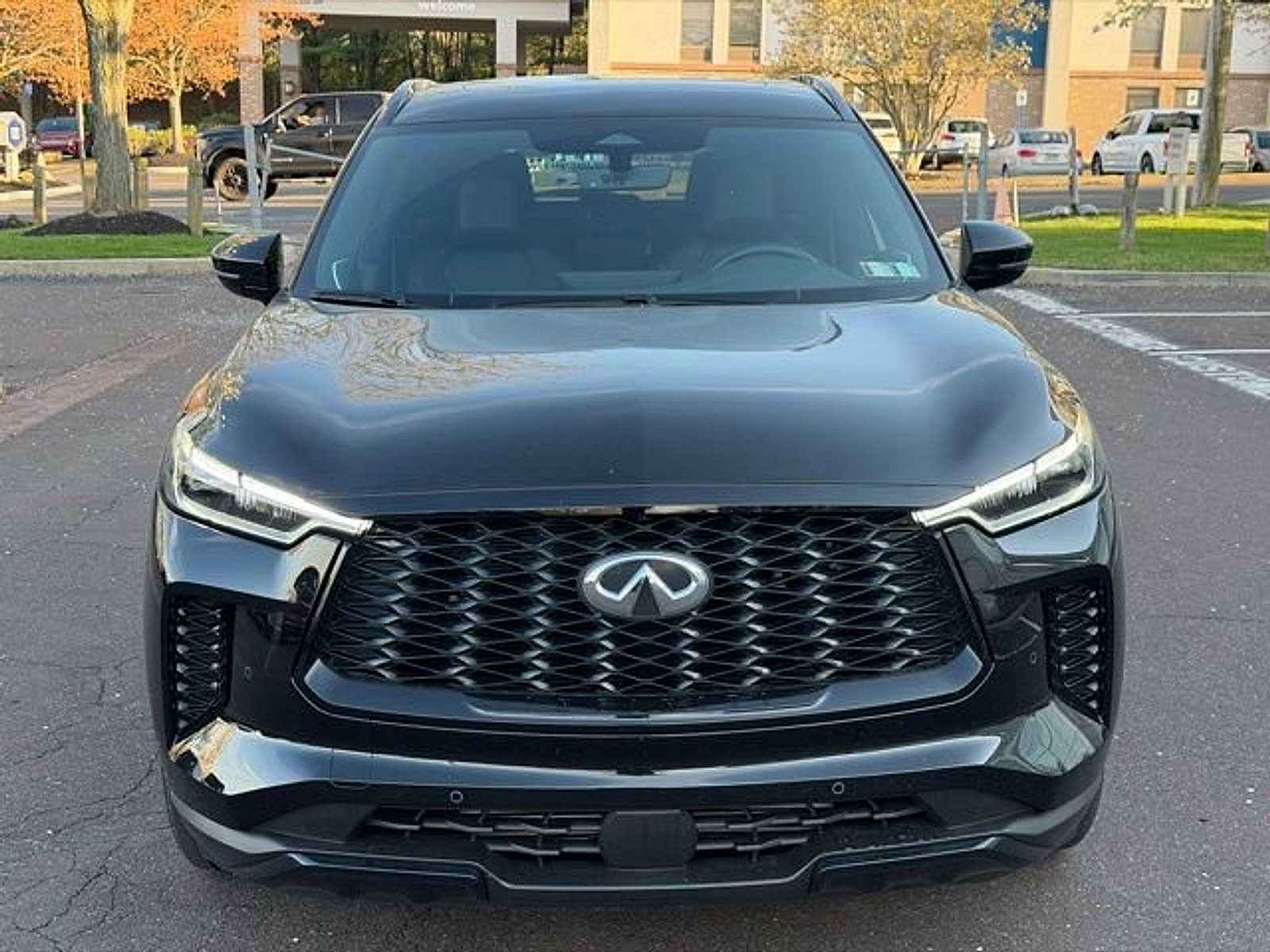 Certified 2025 INFINITI QX60 Luxe w/ Black Edition video 2