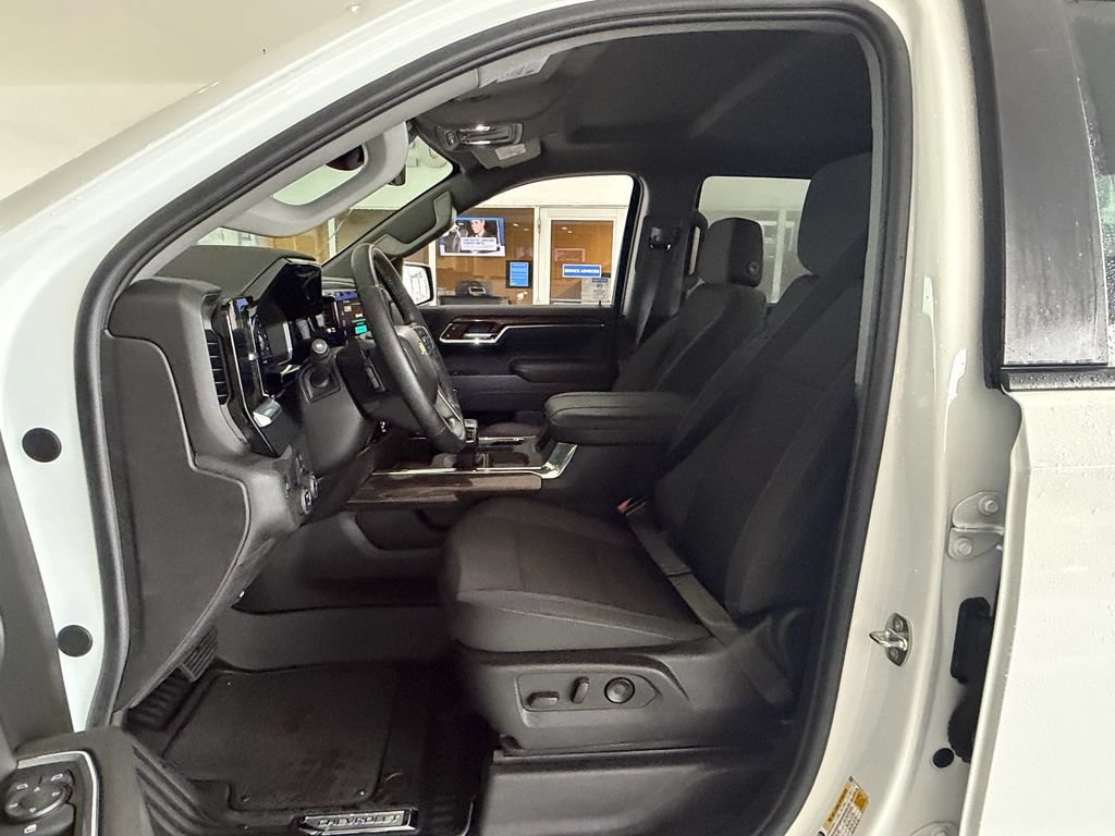 Certified 2024 Chevrolet Silverado 1500 LT w/ Protection Package RWD image 9