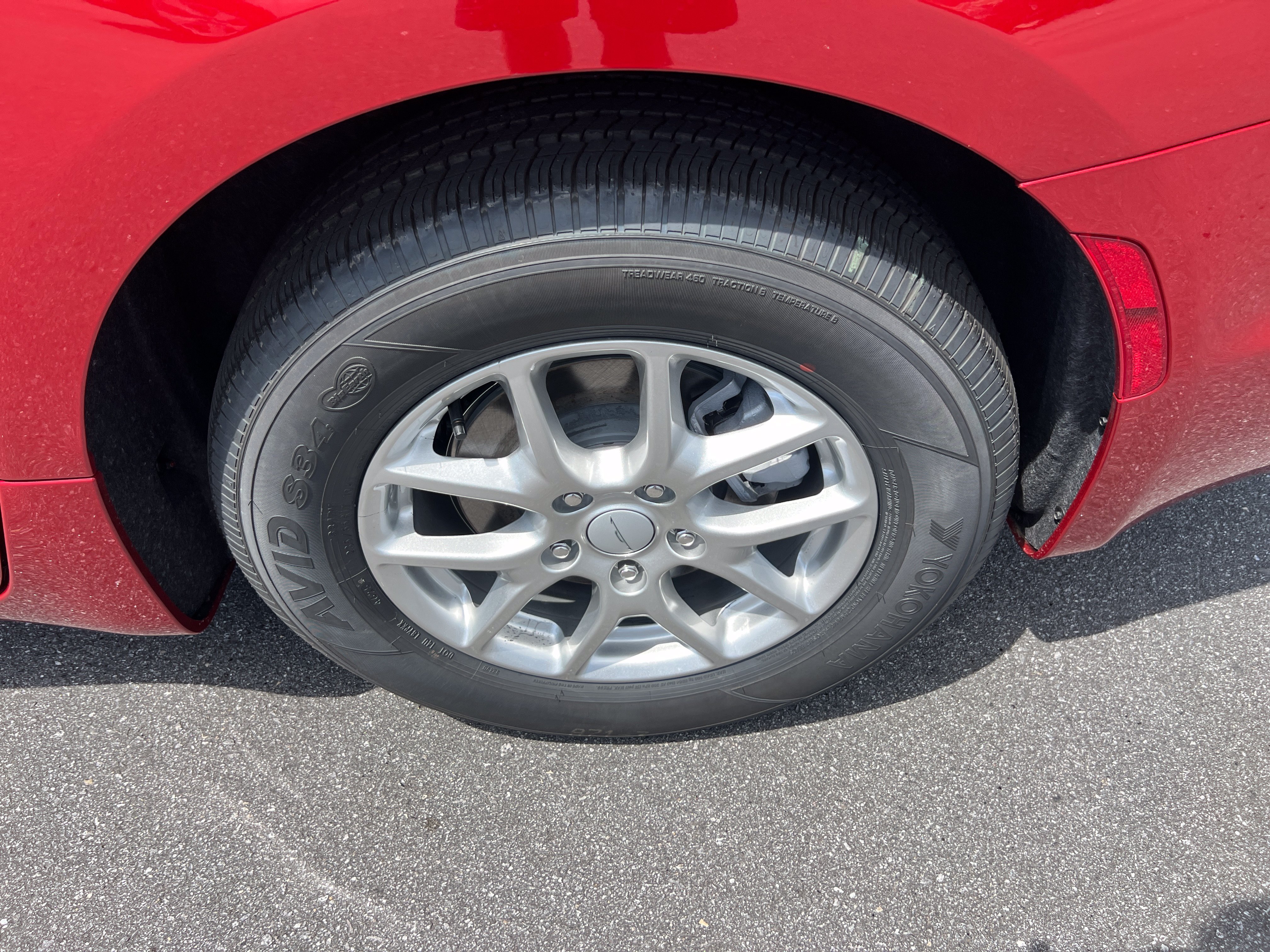 New 2027 Chrysler Pacifica Select FWD image 9