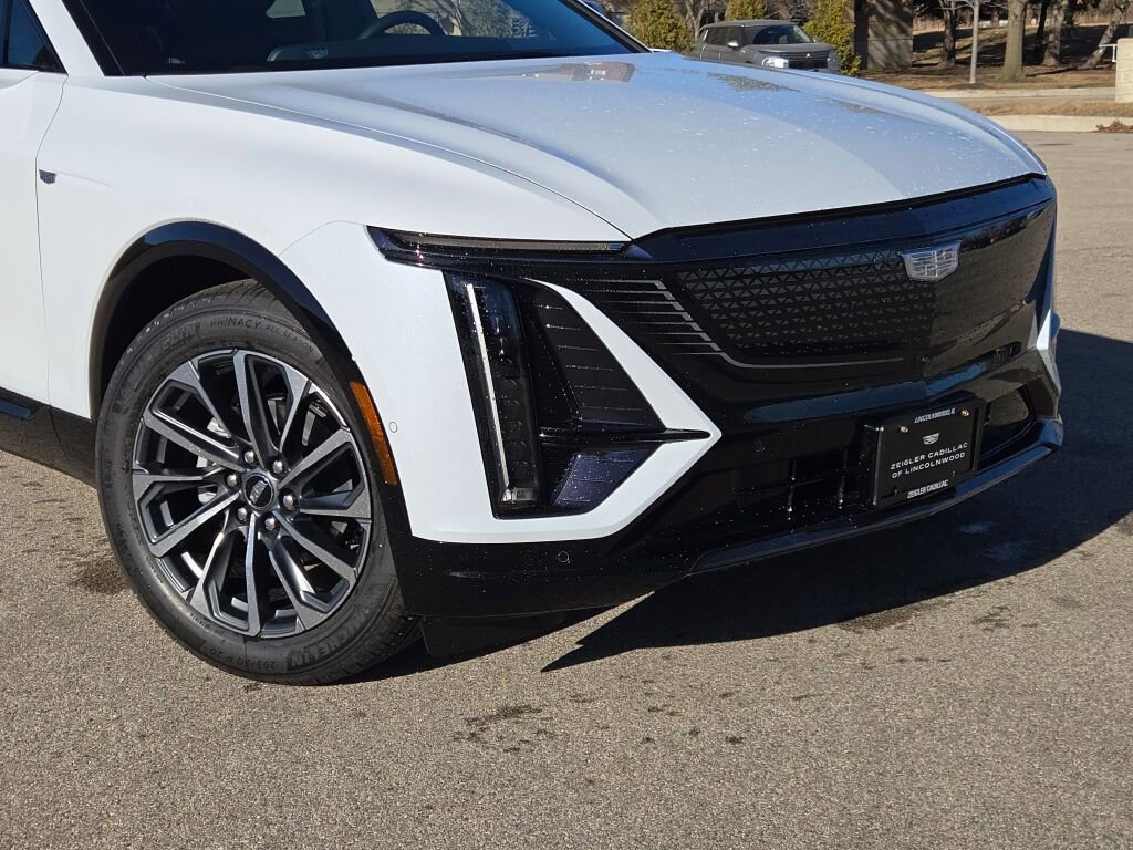 New 2026 Cadillac Lyriq Premium Sport image 2