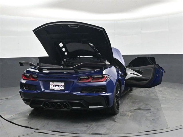 Used 2025 Chevrolet Corvette Z06 w/ Stealth Interior Trim Package image 50