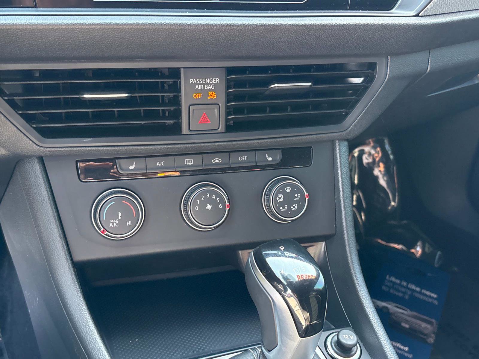 Certified 2024 Volkswagen Jetta Sport image 22