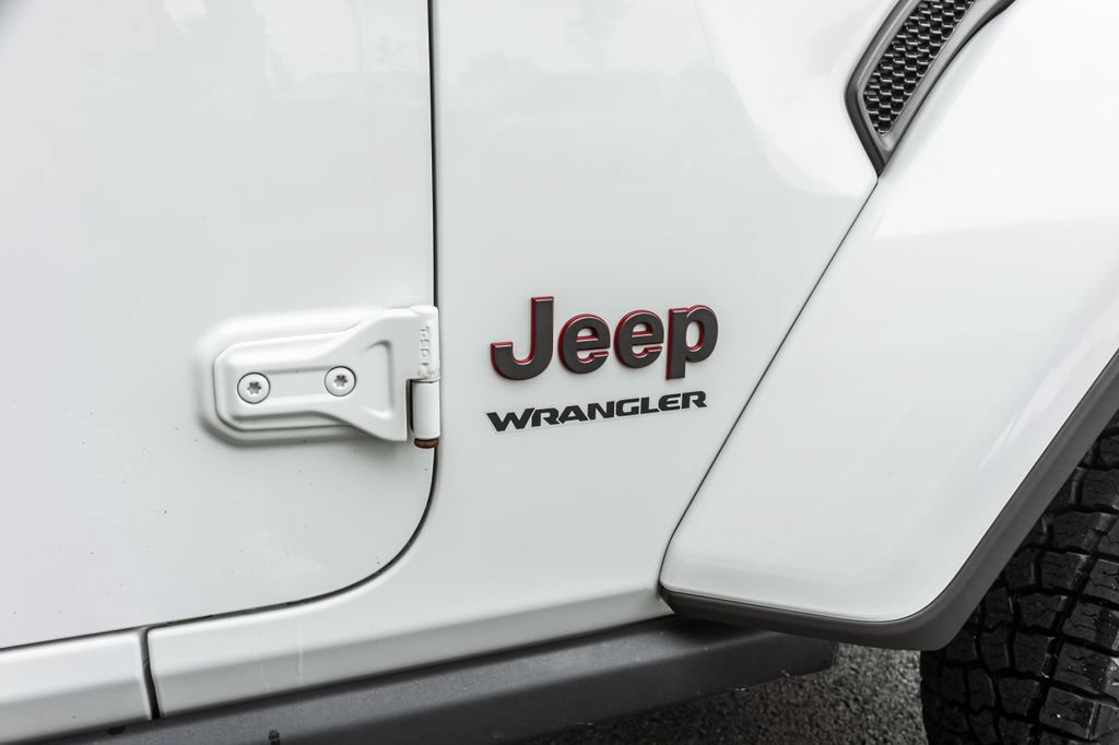 Used 2021 Jeep Wrangler Rubicon w/ Uconnect 4C Nav & Sound Group AWD/4WD image 4