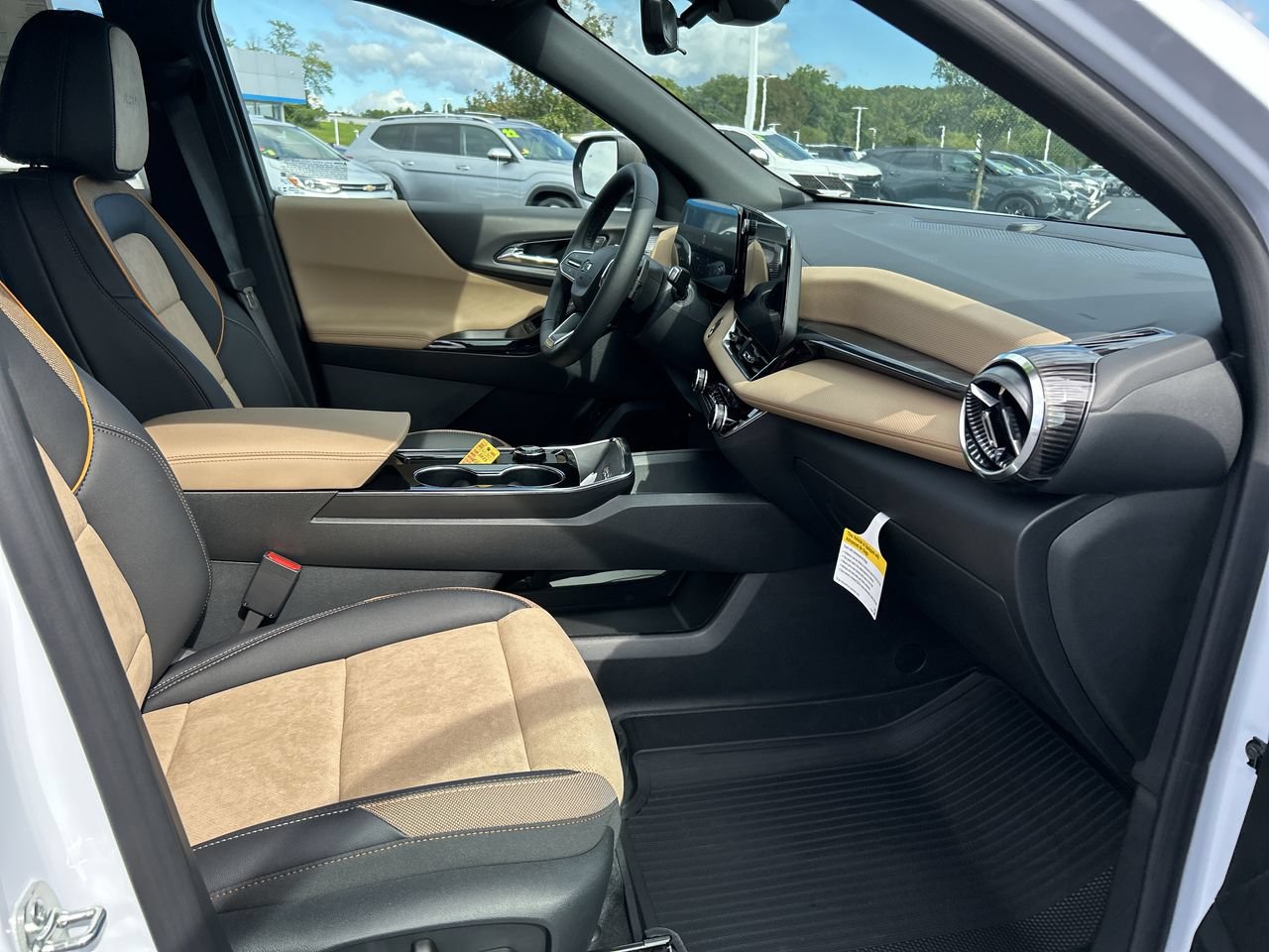 New 2027 Chevrolet Equinox ACTIV w/ Safety and Technology Package AWD/4WD image 14