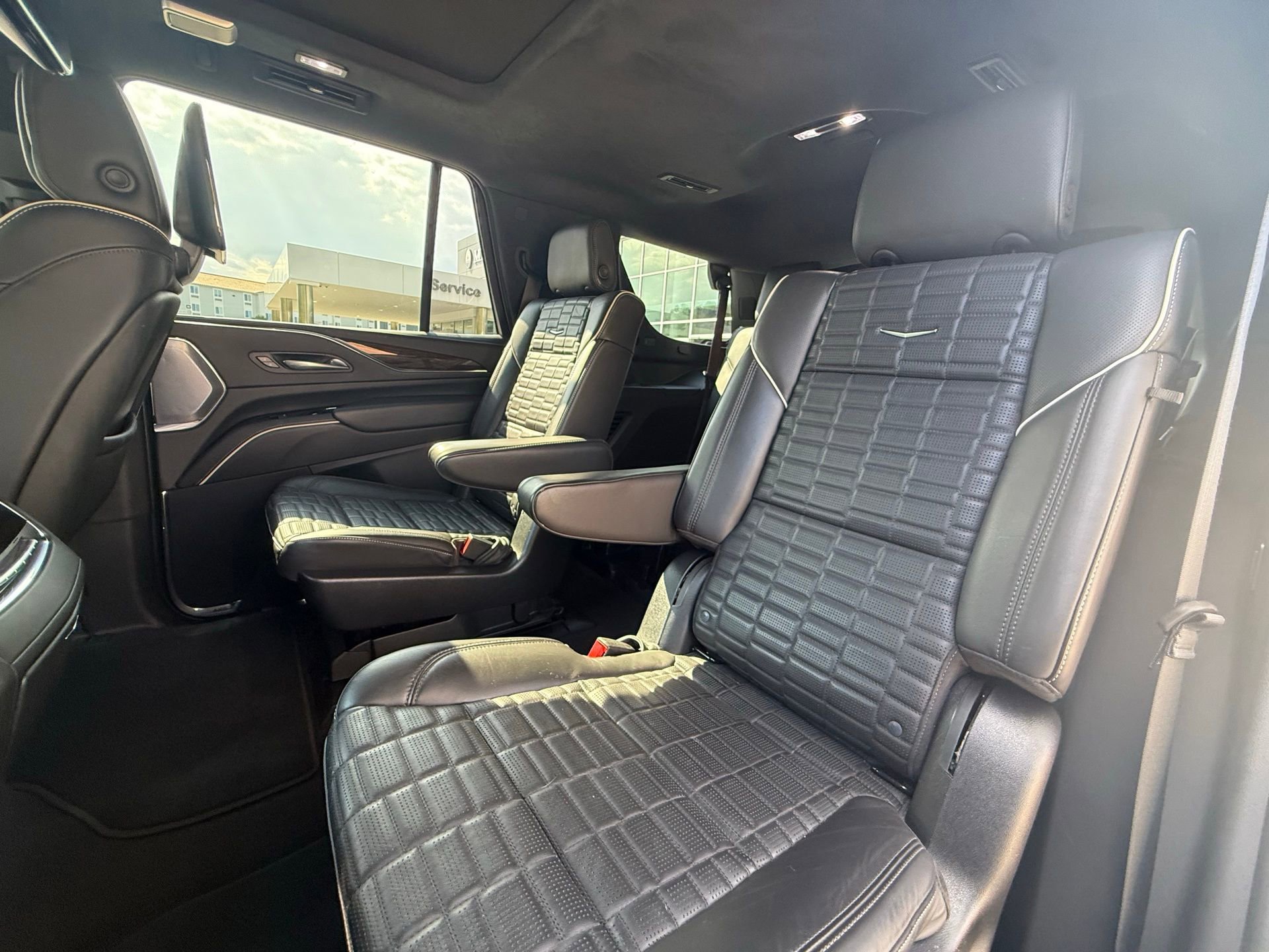 Used 2023 Cadillac Escalade Sport Platinum RWD image 28