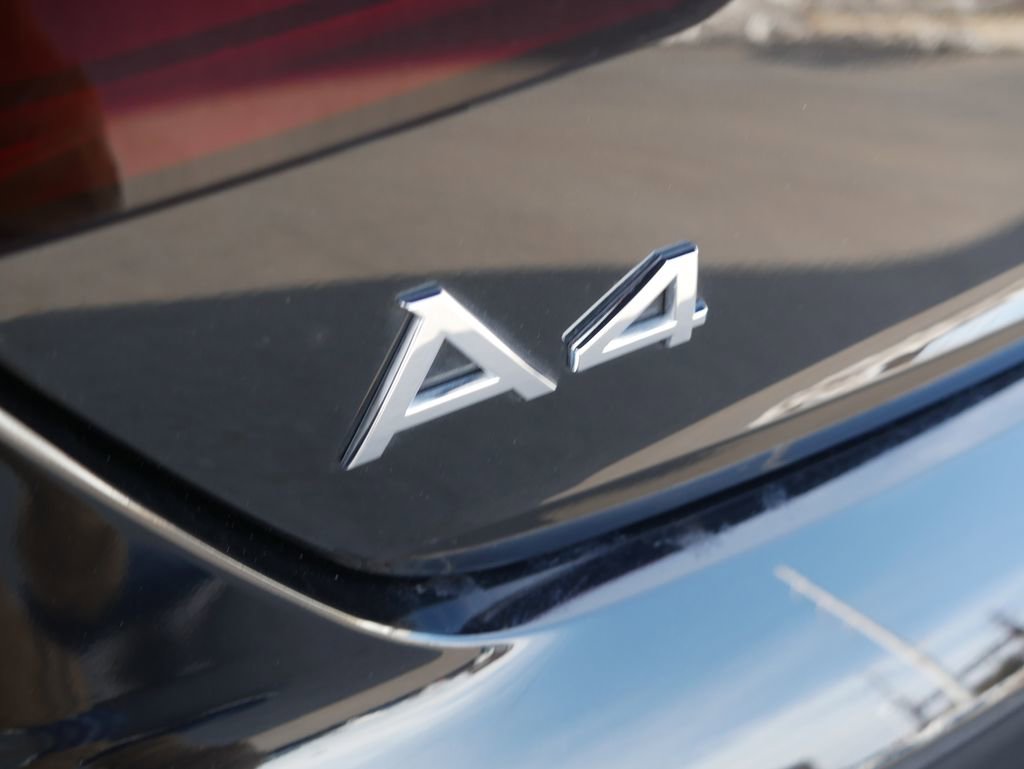 Used 2023 Audi A4 2.0T Premium w/ Convenience Package image 9