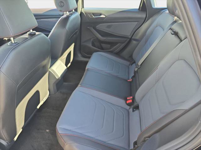 Used 2025 Volkswagen Jetta GLI Autobahn FWD image 15