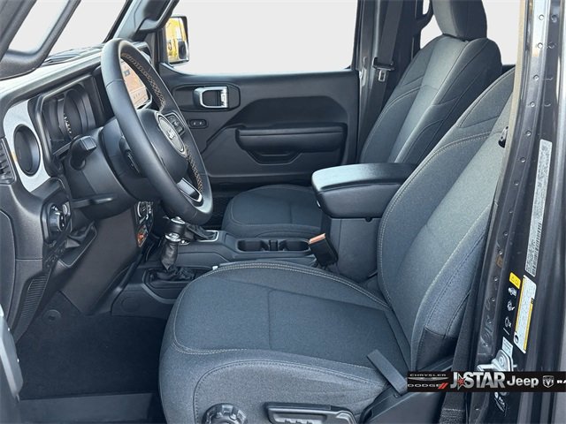 Used 2024 Jeep Gladiator Sport image 10