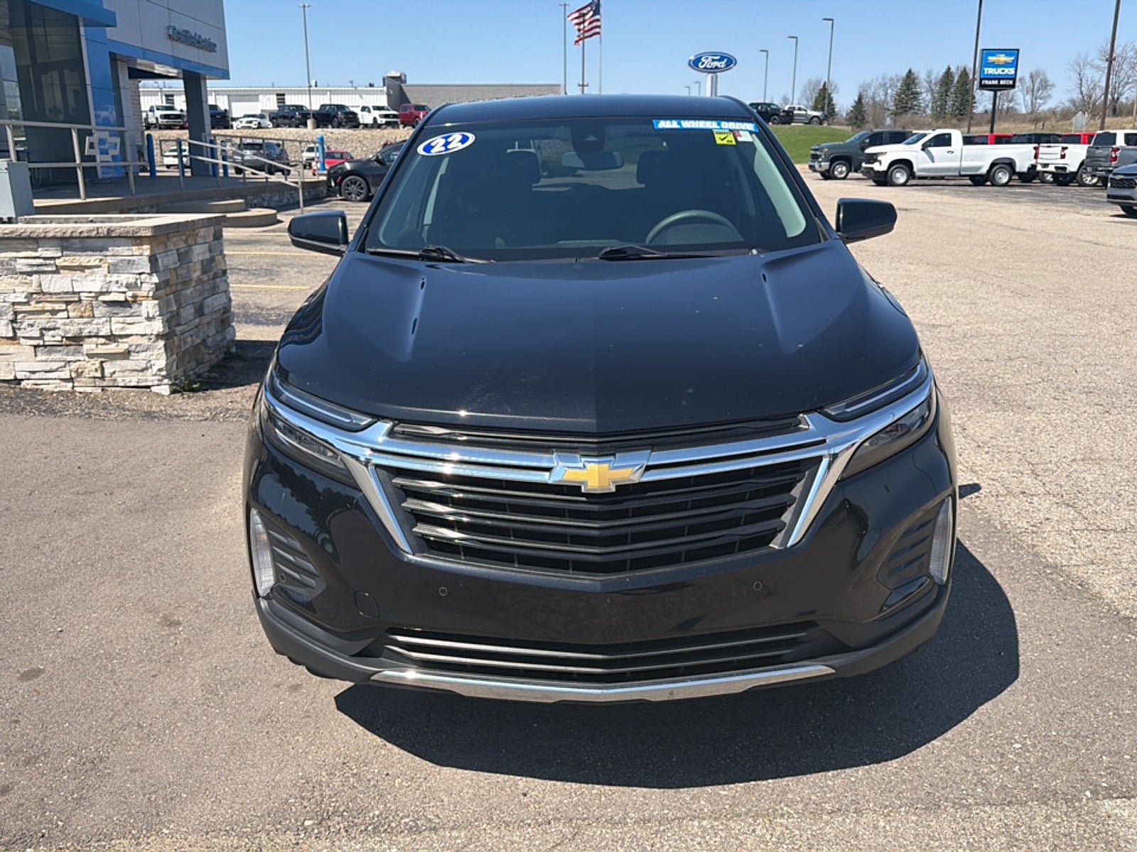 Used 2022 Chevrolet Equinox LT AWD/4WD image 2