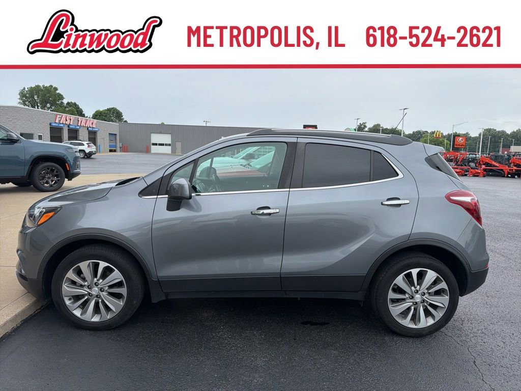Used 2020 Buick Encore Preferred FWD image 3