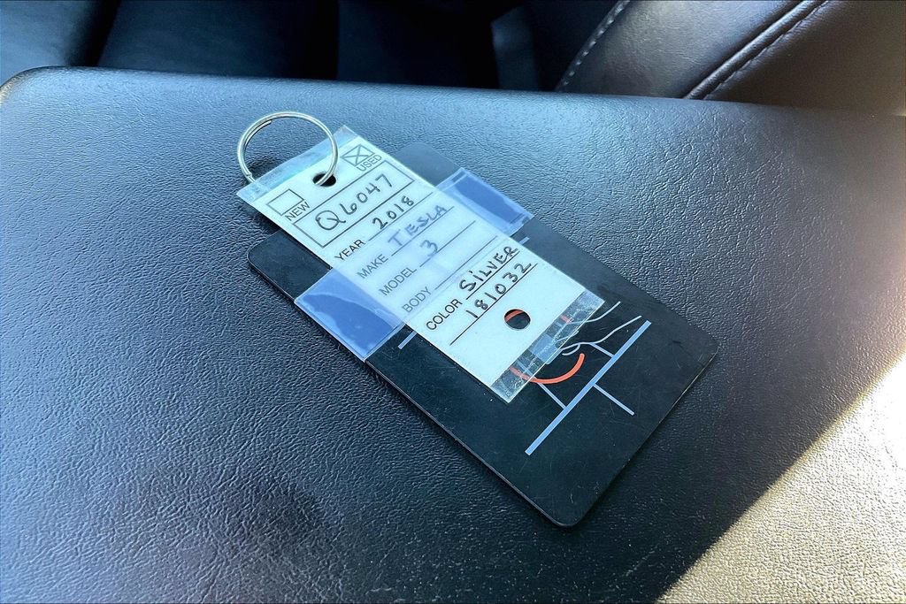 Used 2018 Tesla Model 3 Performance AWD/4WD image 10