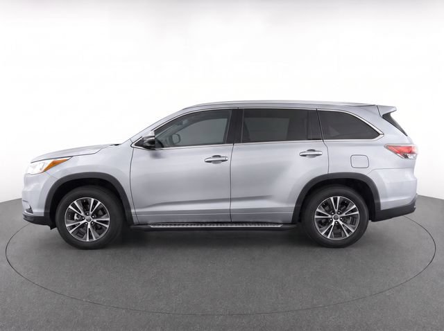 Used 2023 Acura RDX w/ Technology Package FWD image 6