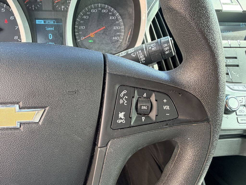 Used 2015 Chevrolet Equinox LS FWD image 14