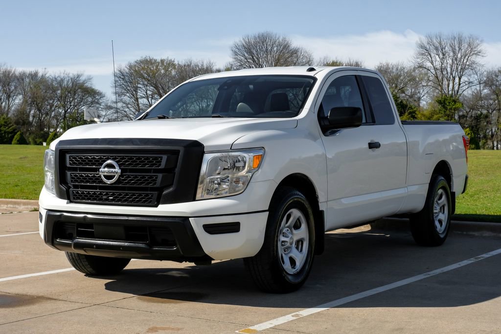 Used 2021 Nissan Titan S image 3