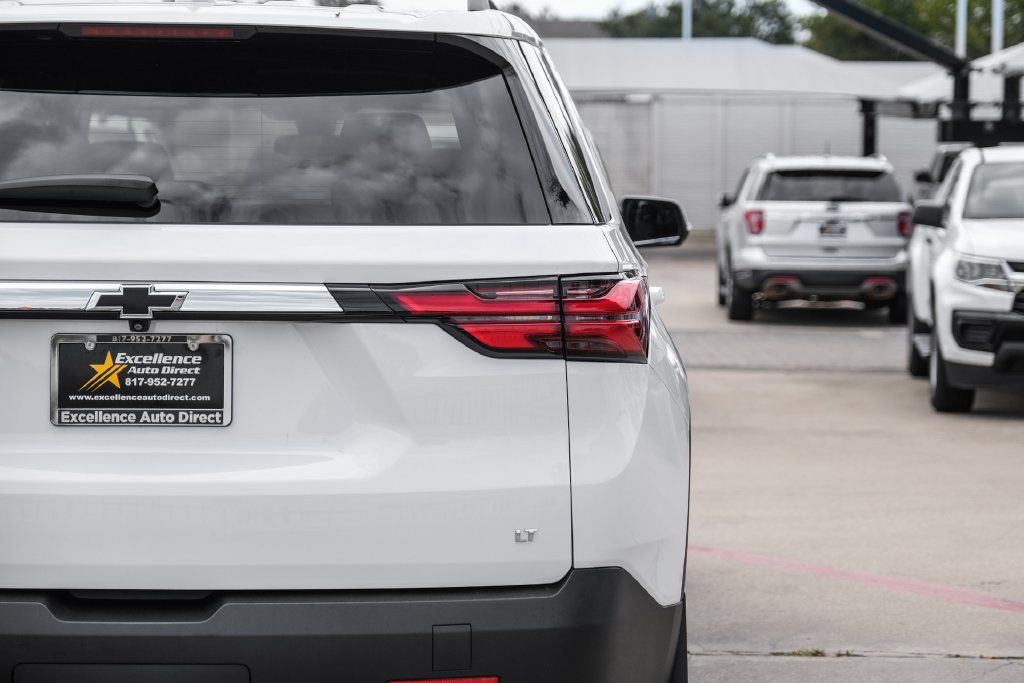 Used 2023 Chevrolet Traverse LT AWD/4WD image 56