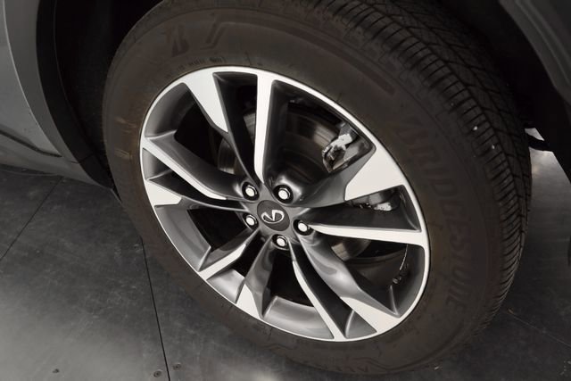 Used 2023 INFINITI QX60 Luxe AWD/4WD image 9