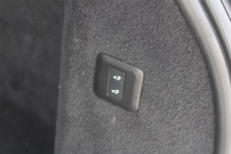 Used 2019 Land Rover Range Rover Sport SVR image 34