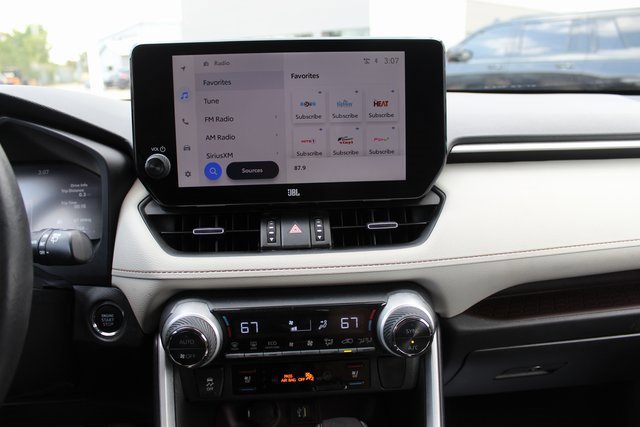 Used 2023 Toyota RAV4 Limited image 22