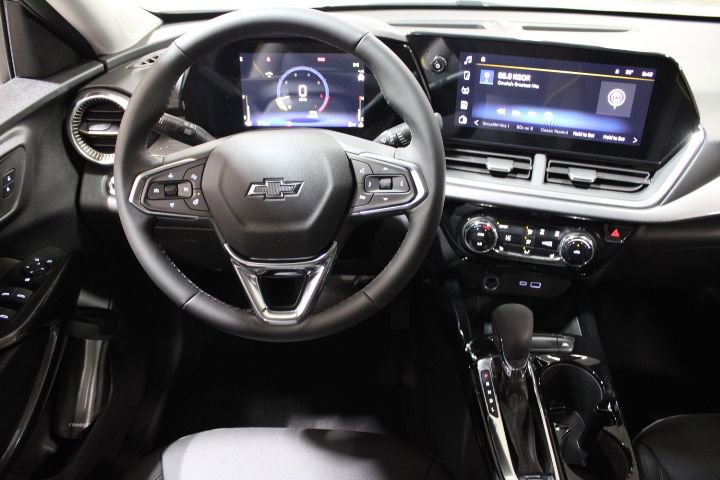 New 2026 Chevrolet Trax ACTIV w/ Driver Confidence Package image 29