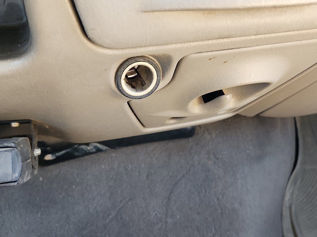 Used 2004 Ford F350 4x4 Crew Cab Super Duty image 27