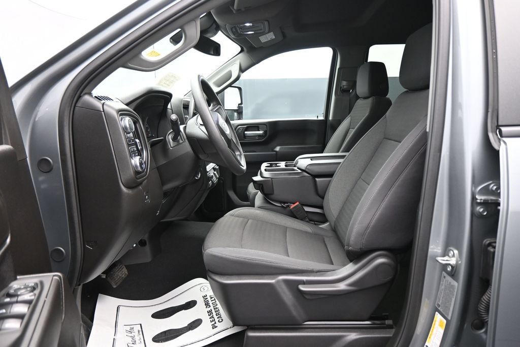Used 2024 GMC Sierra 2500 Pro AWD/4WD image 9