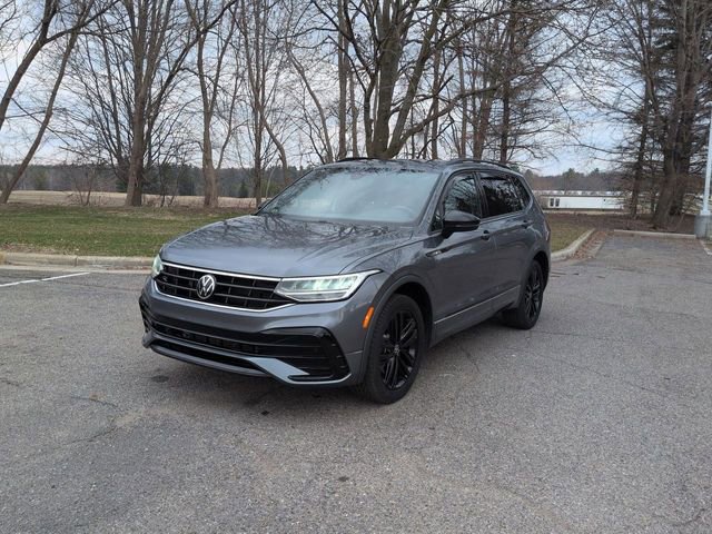 Used 2022 Volkswagen Tiguan SE R-Line image 7