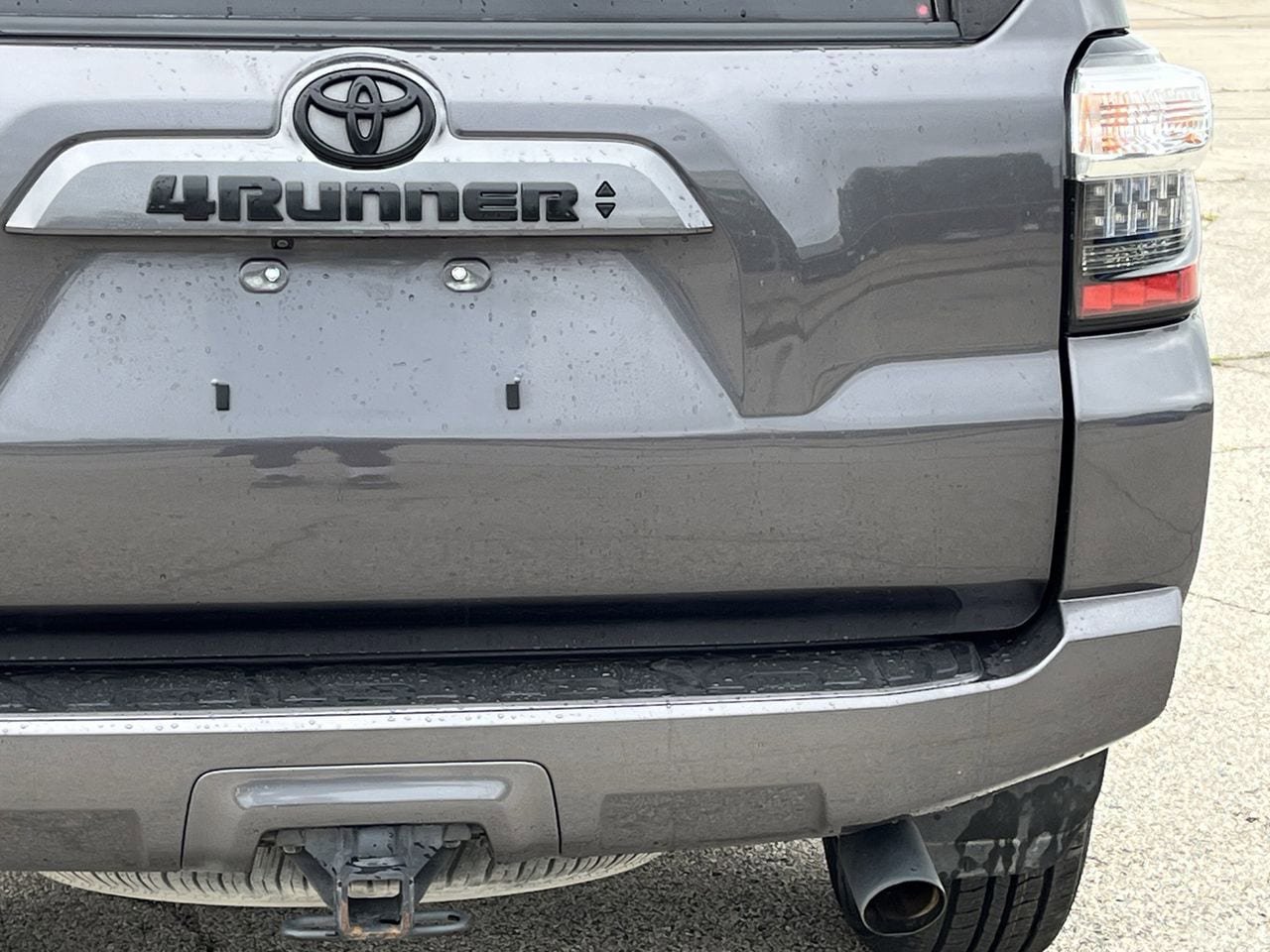 Used 2021 Toyota 4Runner SR5 Premium w/ Moonroof Package AWD/4WD image 7