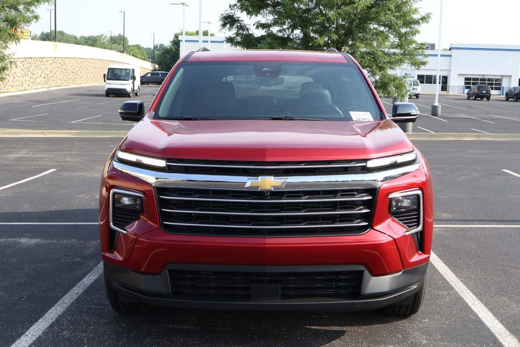 New 2026 Chevrolet Traverse LT w/ Driver Confidence Package image 2