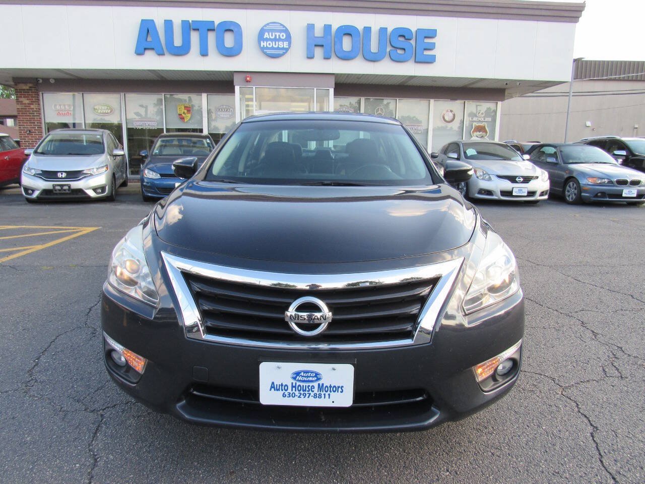 Used 2014 Nissan Altima 2.5 SL w/ Technology Package FWD image 3