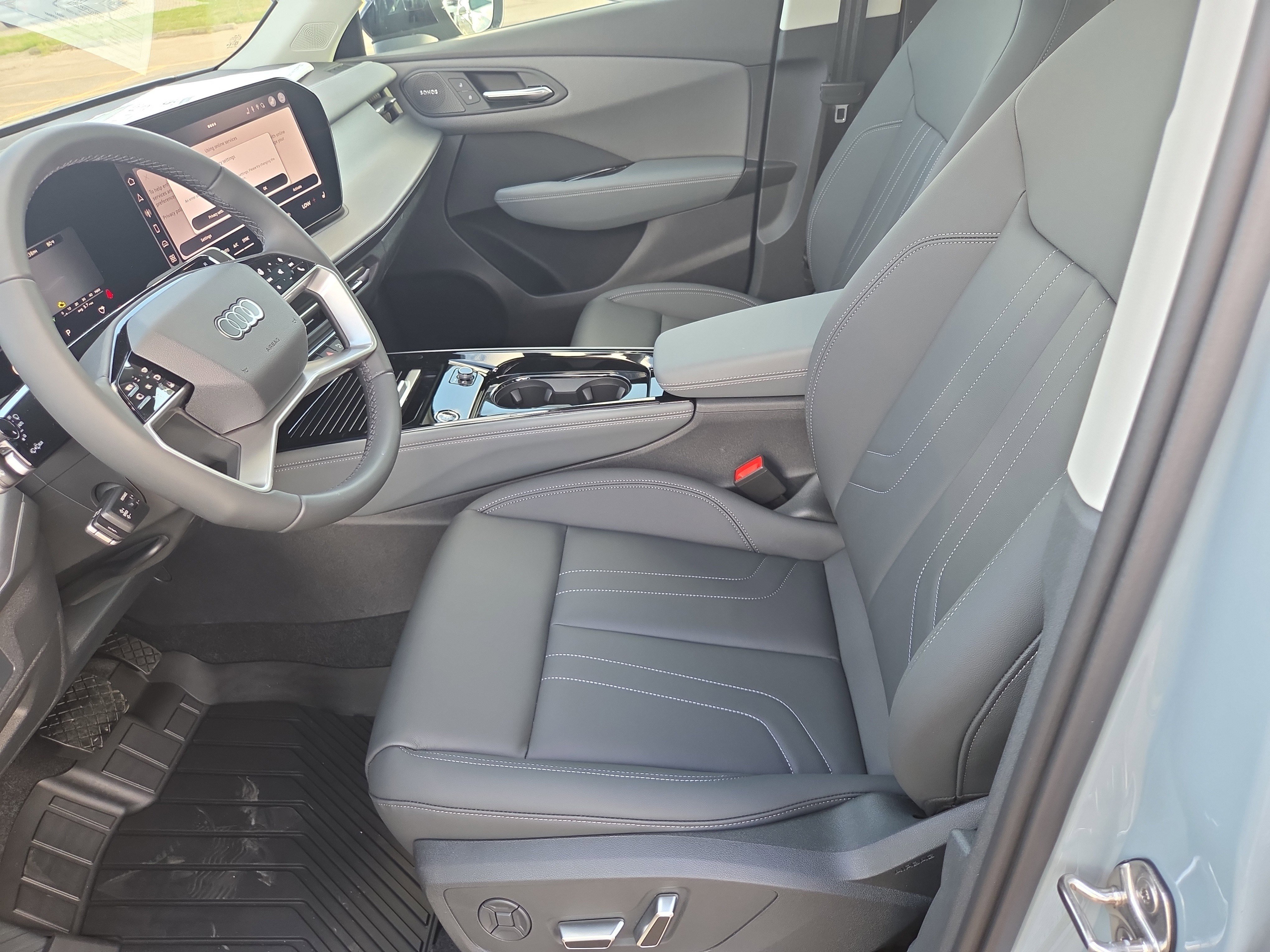 New 2026 Audi Q3 quattro 2.0T AWD/4WD image 4