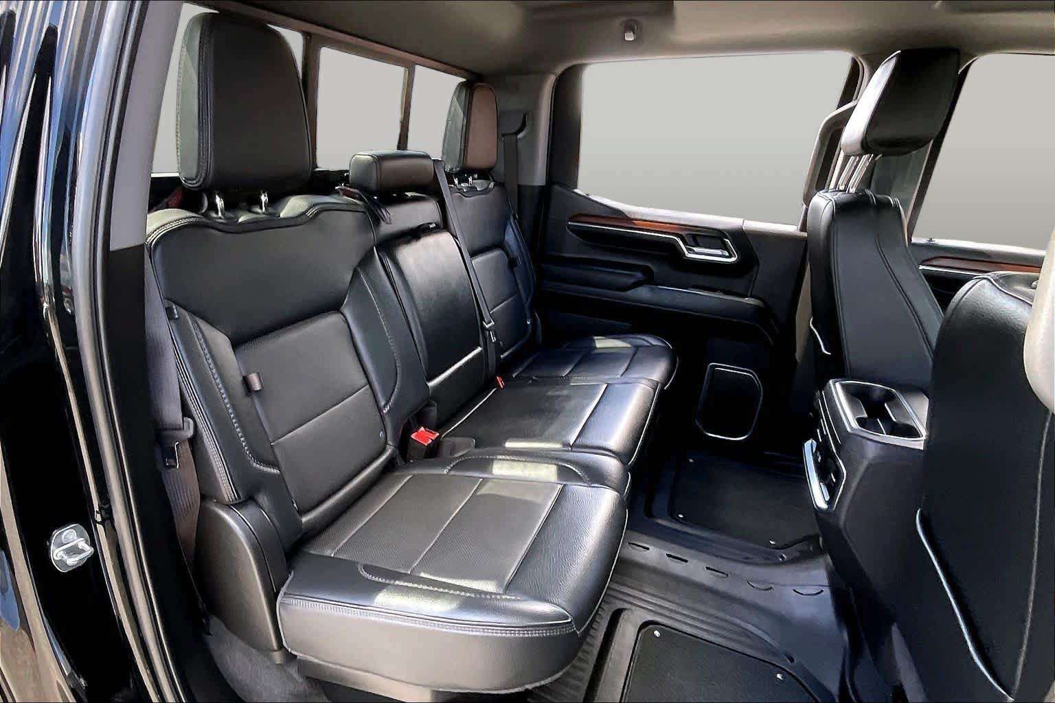 Used 2024 GMC Sierra 1500 Denali w/ Technology Package AWD/4WD image 21